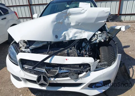 2018 Mercedes-Benz C 300 4Matic из США, поврежденный, VIN WDDWF4KB4JR316387